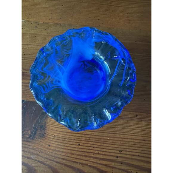 Stunning Hand Blown Blue Art Glass Bowl 6.75” Trinkets Treasures Light Catcher - Picture 4 of 10